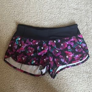 Lululemon speed short size 4 rare floral